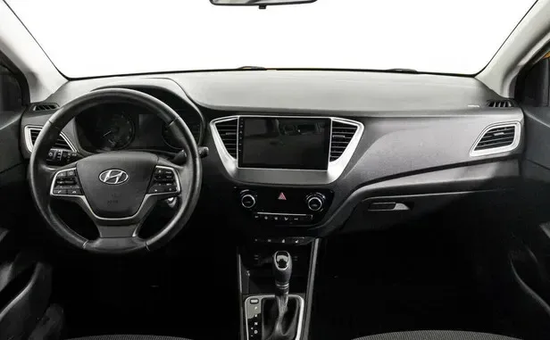 Hyundai Solaris, II — фото 16