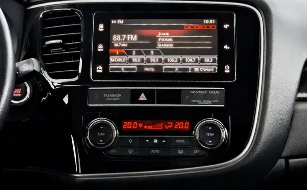 Mitsubishi Outlander, III Рестайлинг 3 — фото 9