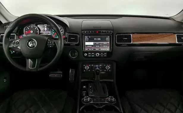 Volkswagen Touareg, II Рестайлинг — фото 5