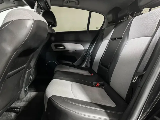 Chevrolet Cruze, I Рестайлинг — фото 10