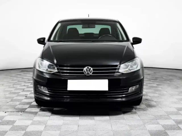 Volkswagen Polo, V Рестайлинг — фото 2
