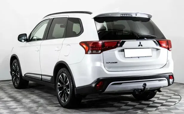 Mitsubishi Outlander, III Рестайлинг 3 — фото 4