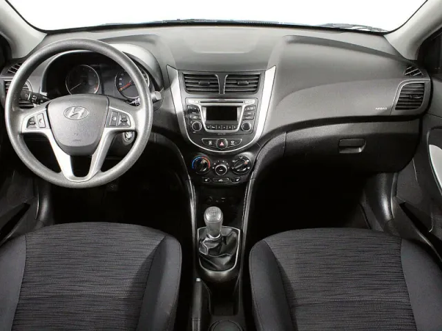 Hyundai Solaris, I — фото 11