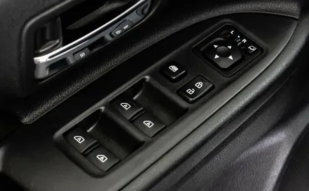 Mitsubishi Outlander, III Рестайлинг 3 — фото 15