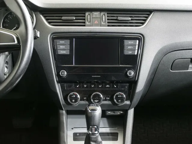 Skoda Octavia, III — фото 14