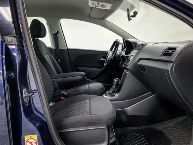 Volkswagen Polo, V Рестайлинг — фото 14