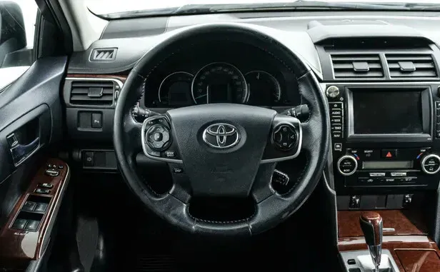 Toyota Camry, VII (XV50) — фото 15