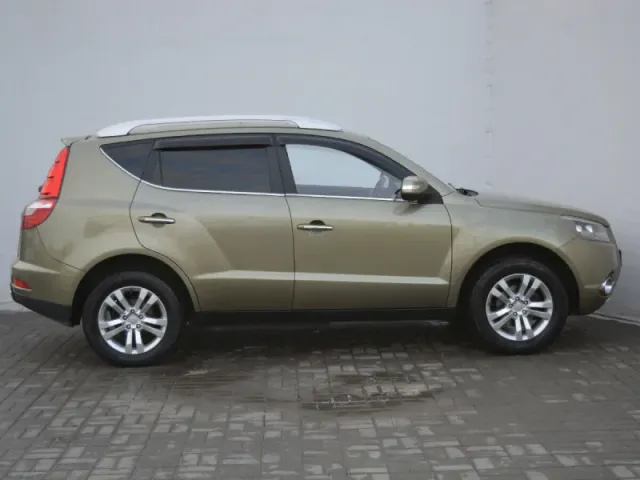 Geely Emgrand X7, I — фото 4
