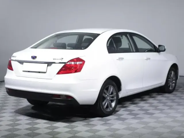 Geely Emgrand 7, I Рестайлинг — фото 5