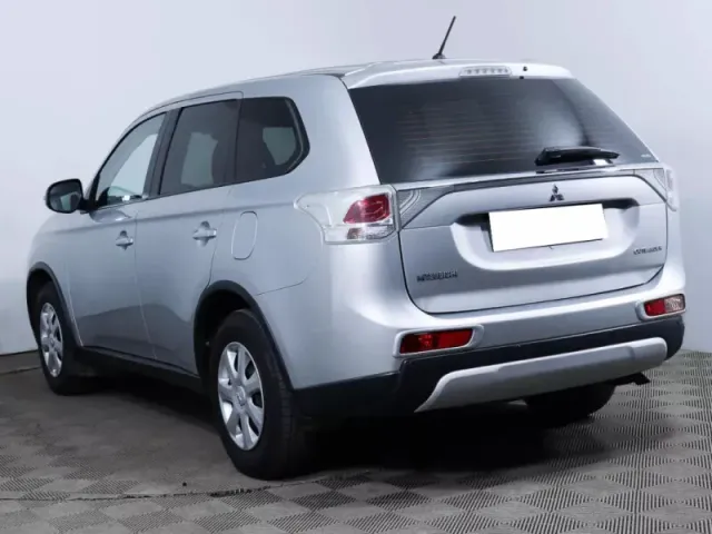 Mitsubishi Outlander, III Рестайлинг — фото 2