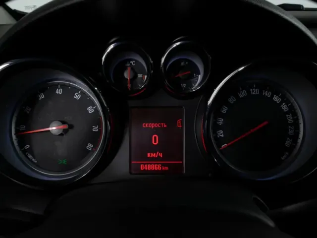 Opel Astra, J Рестайлинг — фото 16
