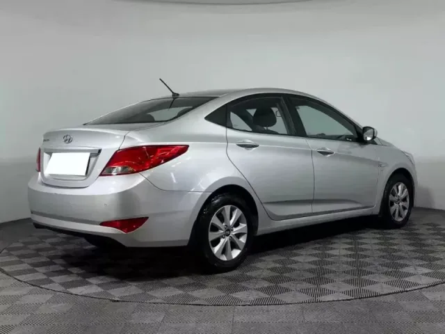 Hyundai Solaris, I Рестайлинг — фото 4