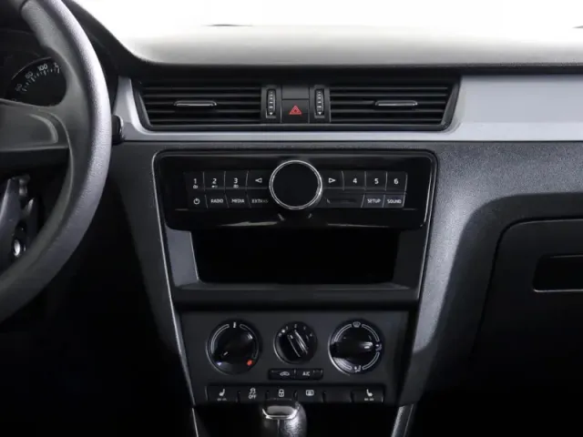 Skoda Rapid, I — фото 17