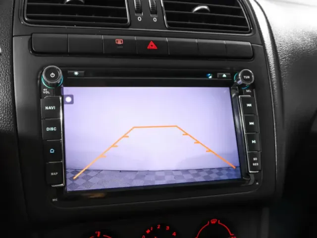Volkswagen Polo, V Рестайлинг — фото 16