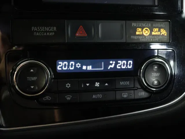 Mitsubishi Outlander, III — фото 23