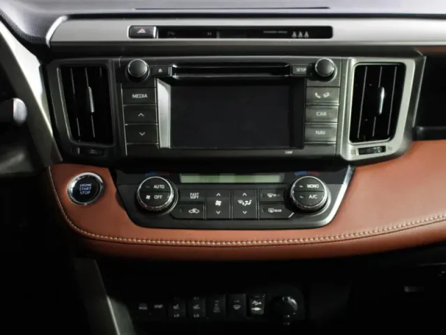 Toyota RAV4, IV (XA40) Рестайлинг — фото 14