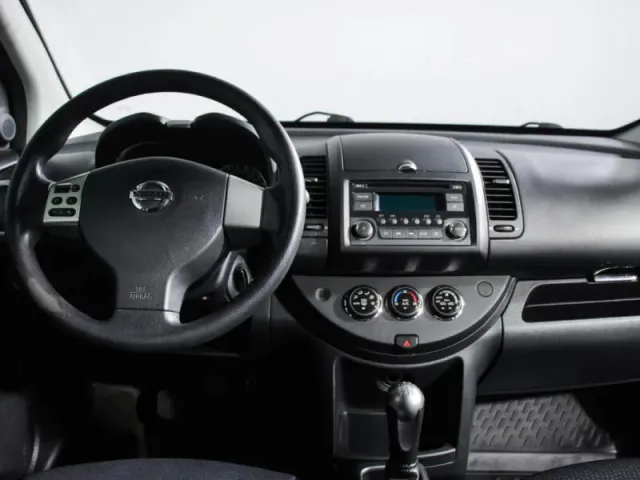 Nissan Note — фото 12