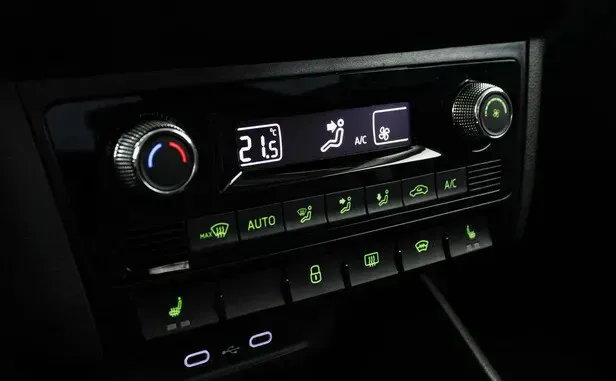 Skoda Rapid, II — фото 8