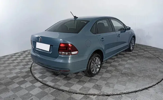 Volkswagen Polo, V Рестайлинг — фото 2