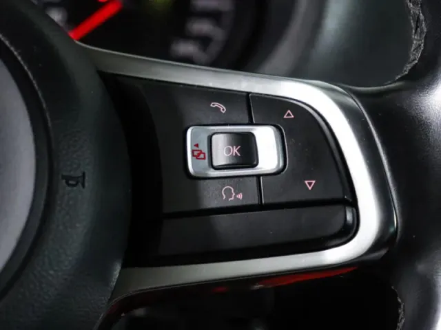 Volkswagen Polo, V Рестайлинг — фото 16