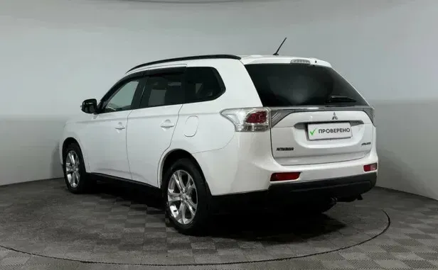 Mitsubishi Outlander, III — фото 4