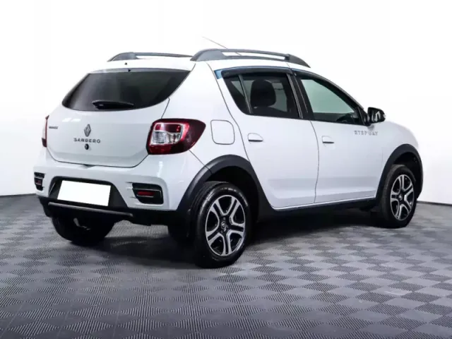 Renault Sandero, II Рестайлинг — фото 5