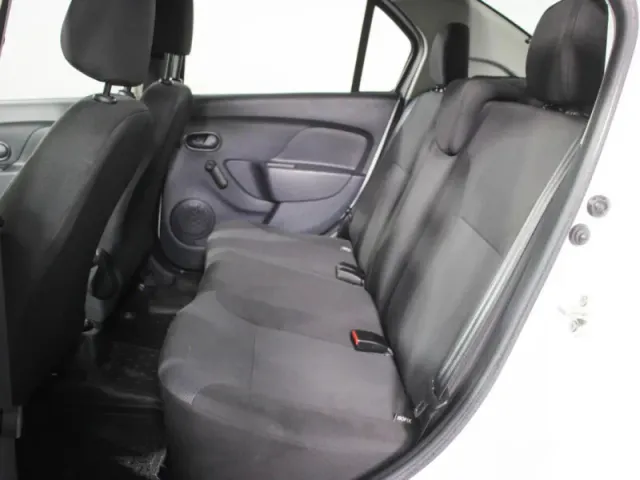 Renault Logan, II Рестайлинг — фото 9