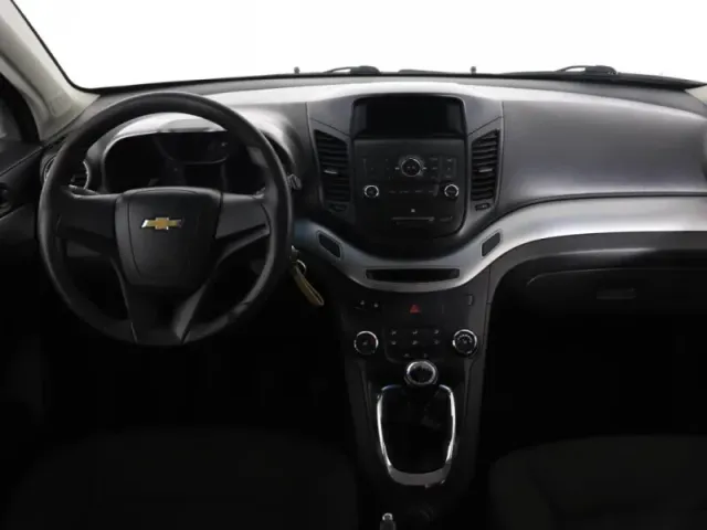 Chevrolet Orlando — фото 15