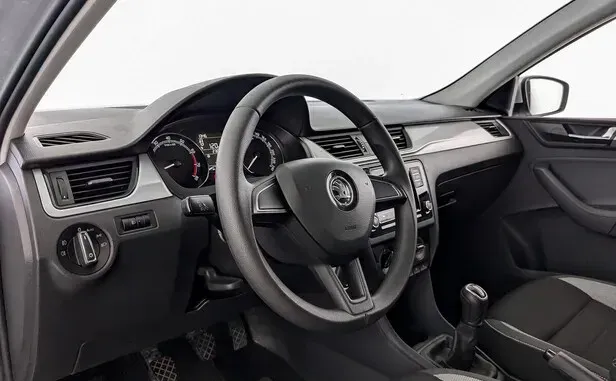 Skoda Rapid, I Рестайлинг — фото 8