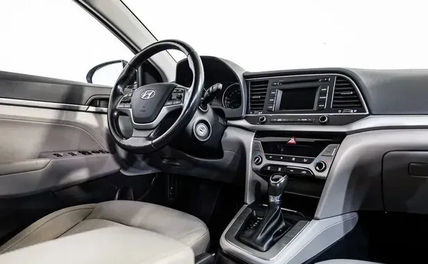 Hyundai Elantra, VI (AD) — фото 6
