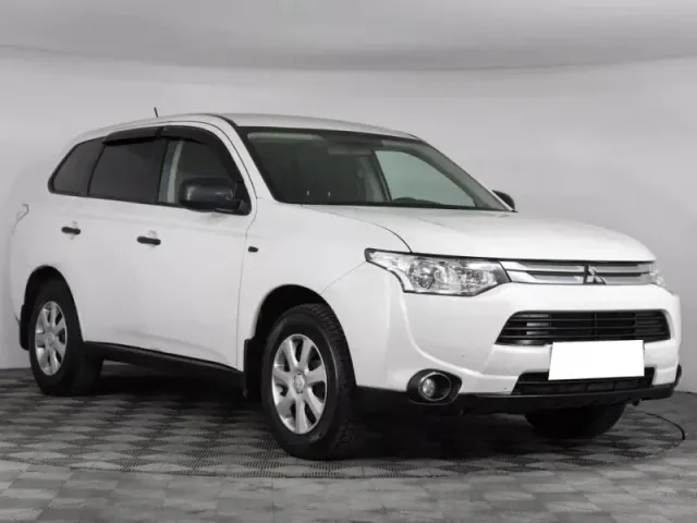Mitsubishi Outlander, III Рестайлинг — фото 3