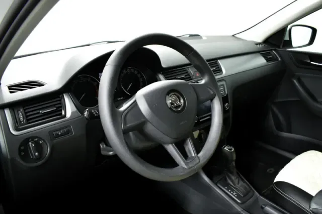 Skoda Rapid, I Рестайлинг — фото 13
