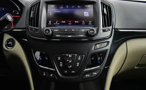 Opel Insignia, I Рестайлинг — фото 9