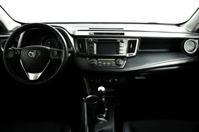 Toyota RAV4, IV (XA40) — фото 11