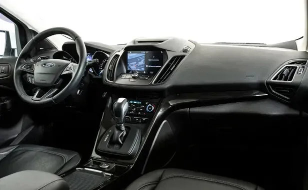 Ford Kuga, II Рестайлинг — фото 6