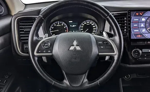 Mitsubishi Outlander, III — фото 10