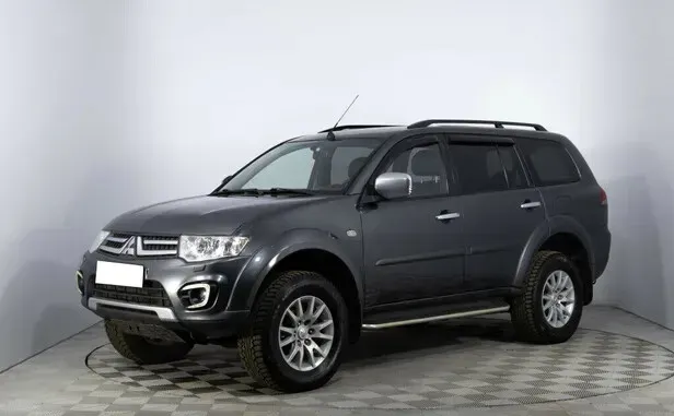 Mitsubishi Pajero Sport, II Рестайлинг — фото 1