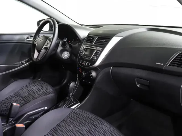 Hyundai Solaris, I Рестайлинг — фото 10