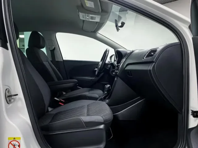 Volkswagen Polo, V Рестайлинг — фото 15