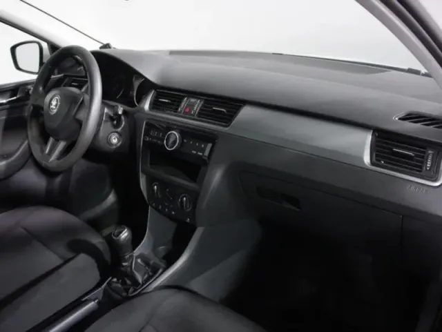 Skoda Rapid, I Рестайлинг — фото 9