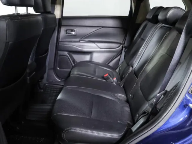 Mitsubishi Outlander, III Рестайлинг 2 — фото 11