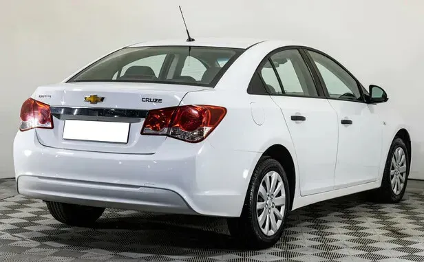 Chevrolet Cruze, I Рестайлинг — фото 2