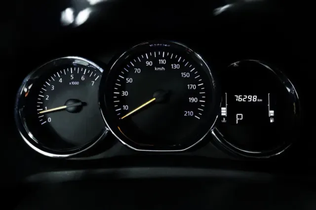 Renault Logan, II Рестайлинг — фото 8