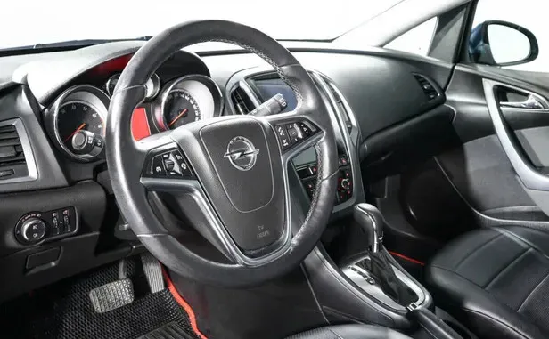 Opel Astra, J Рестайлинг — фото 7