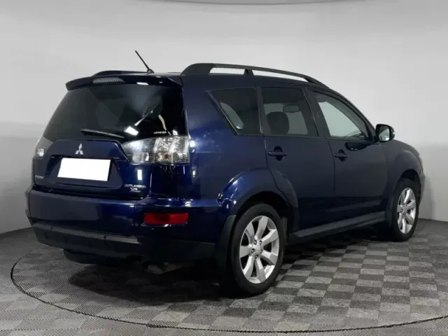 Mitsubishi Outlander, II Рестайлинг — фото 5