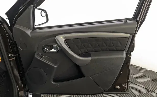 Renault Duster, I Рестайлинг — фото 9