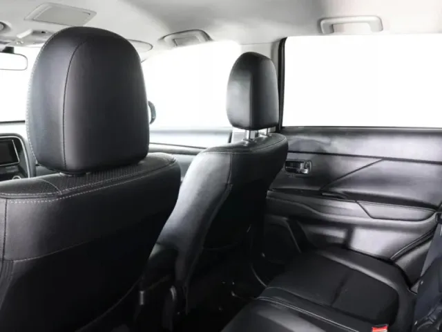 Mitsubishi Outlander, III Рестайлинг 2 — фото 12