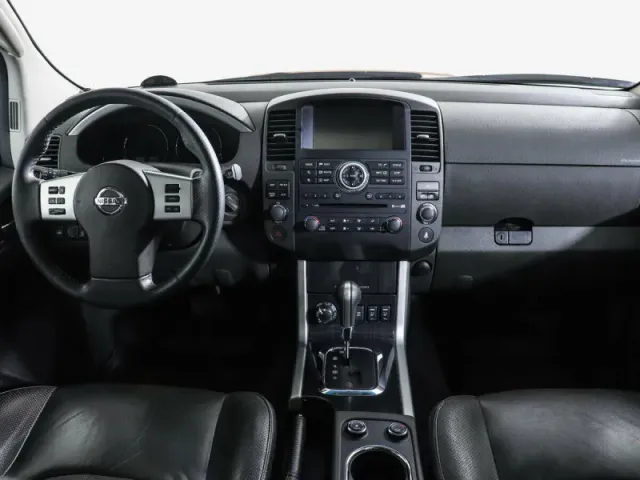 Nissan Pathfinder, III — фото 7