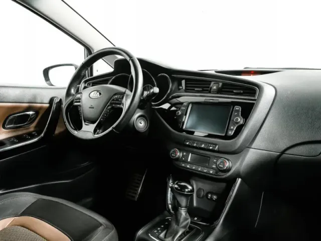 Kia Ceed, II Рестайлинг — фото 8