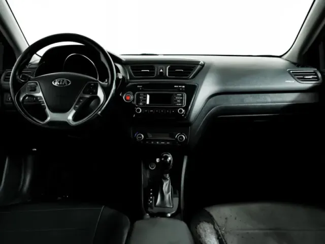 Kia Rio, III Рестайлинг — фото 13